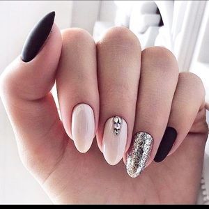 Meet your Posher, Eve